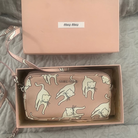 Miu Miu Handbags - Miu Miu bag